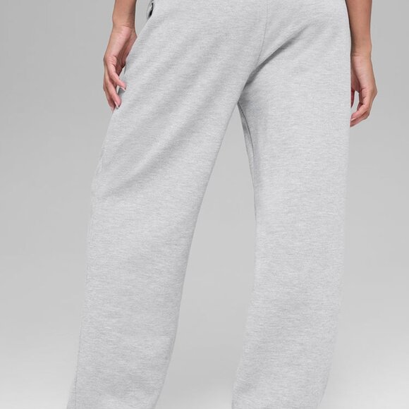 Alo Yoga Accolade Straight Leg Sweatpant Athletic Heather Grey - Picture 4 of 4